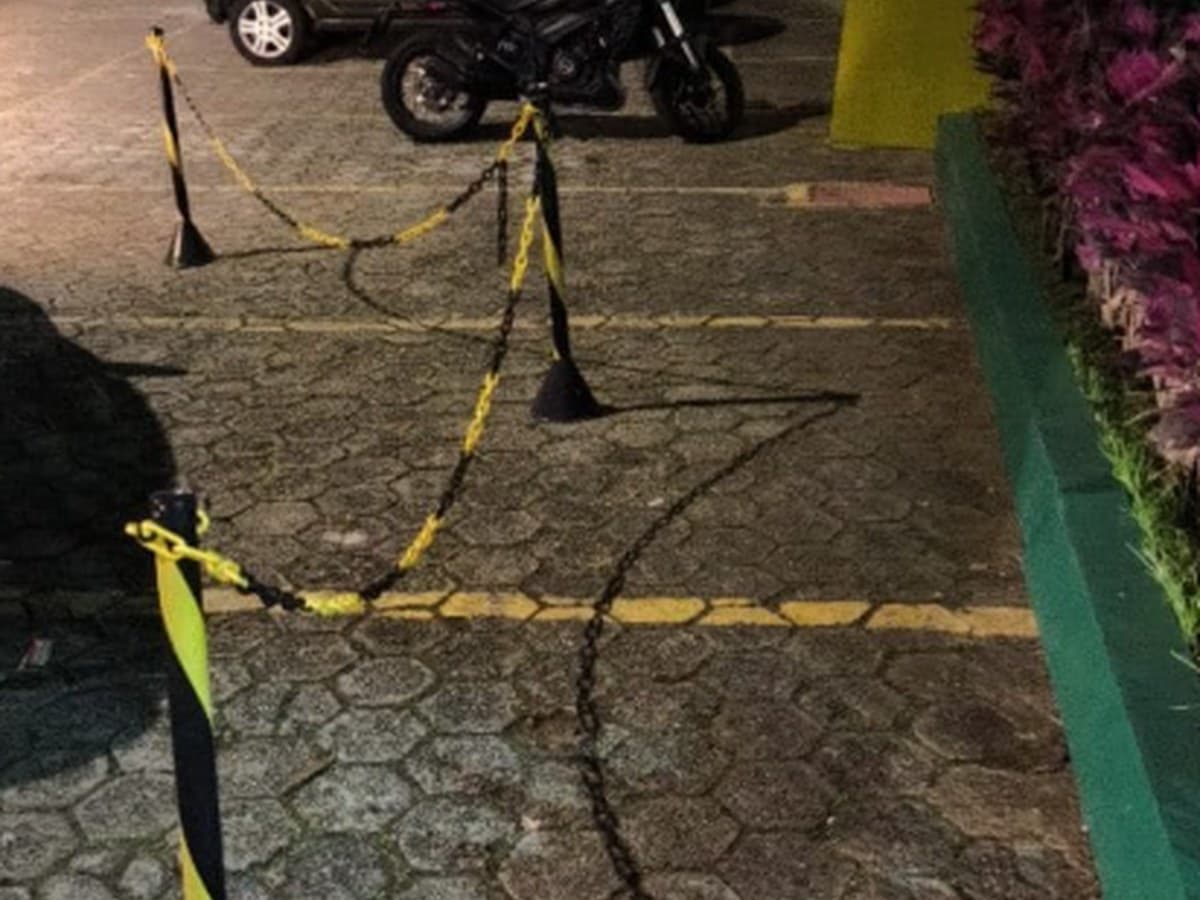 Área de estacionamento — Anhanguera Penha